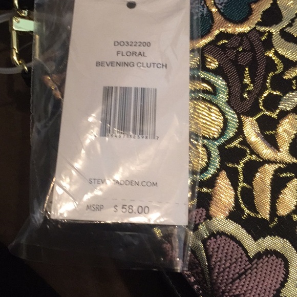 Gorgeous floral bevening  clutch - Picture 3 of 7